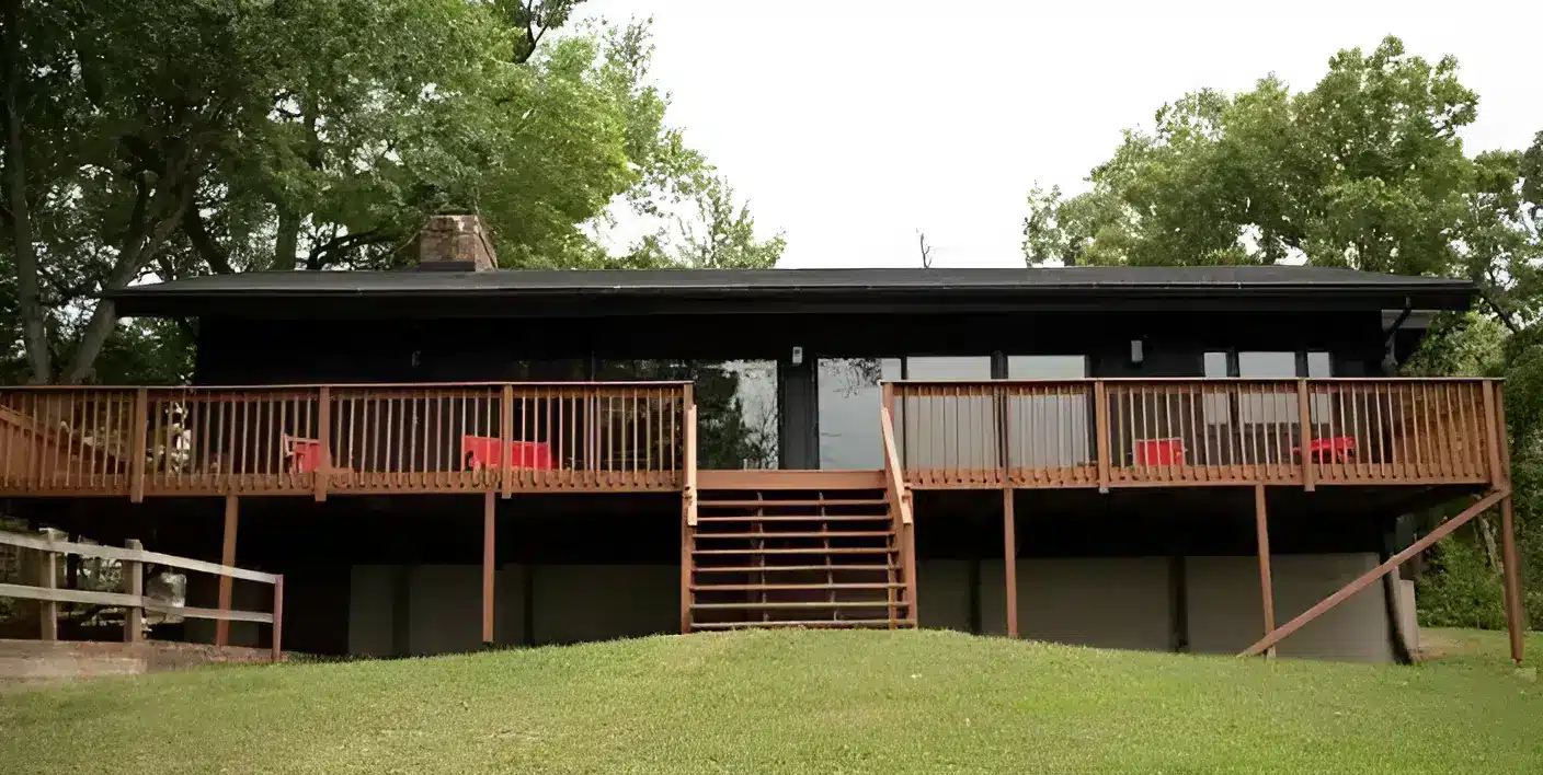 The<br> Lodge Image