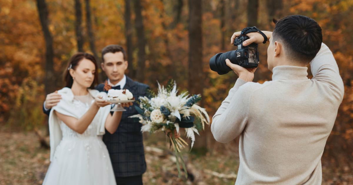 5 Wisconsin Wedding Photographers Who Capture the Story, Not Just the Shot Image